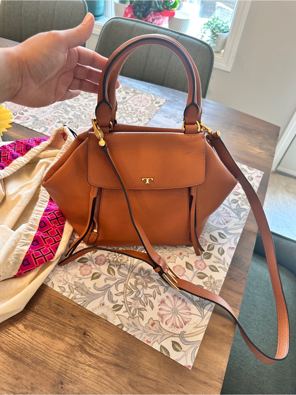 Authentic Tory Burch half moon bag - Picture 6 of 12
